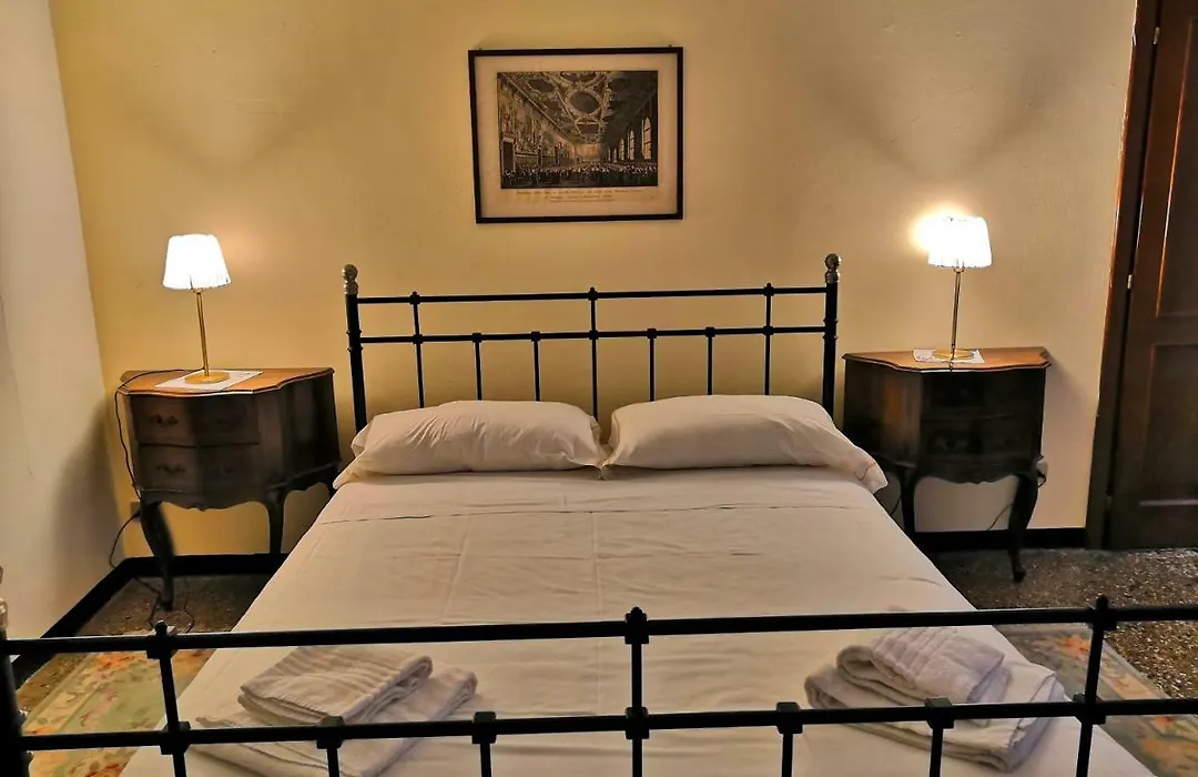 Appartamento Ruga Giuffa-1